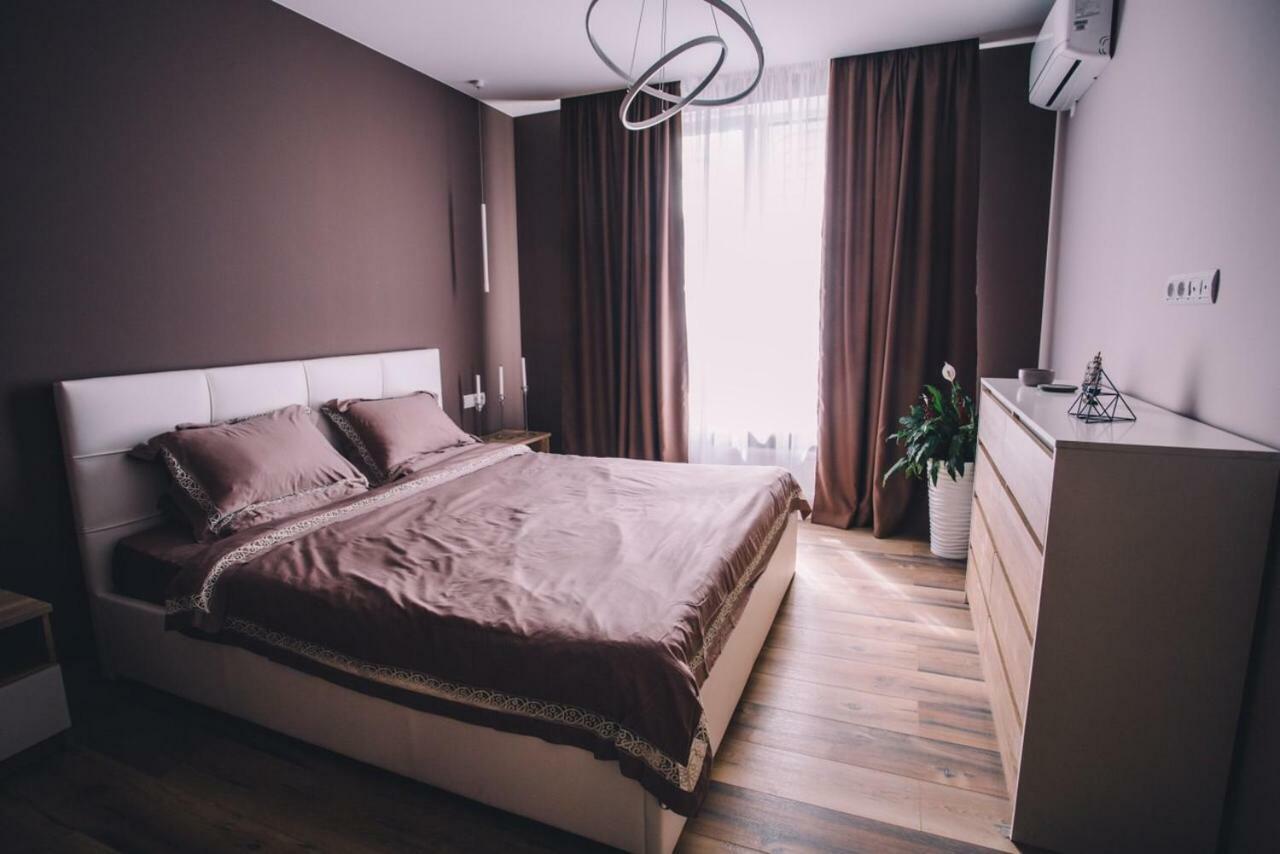 Апартаменты Заречный Kiev Buitenkant foto